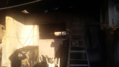 بالصور: إحتراق منزل السيد عدنان الخطيب فجر اليوم في مدينة الرملة 